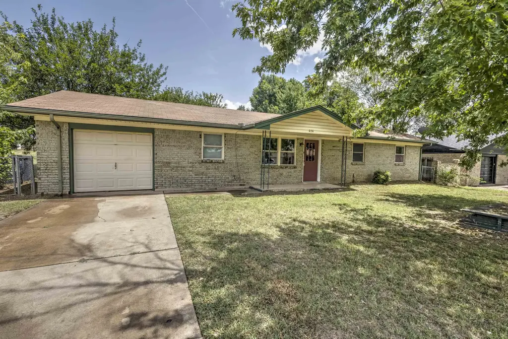 414 N I St., DUNCAN