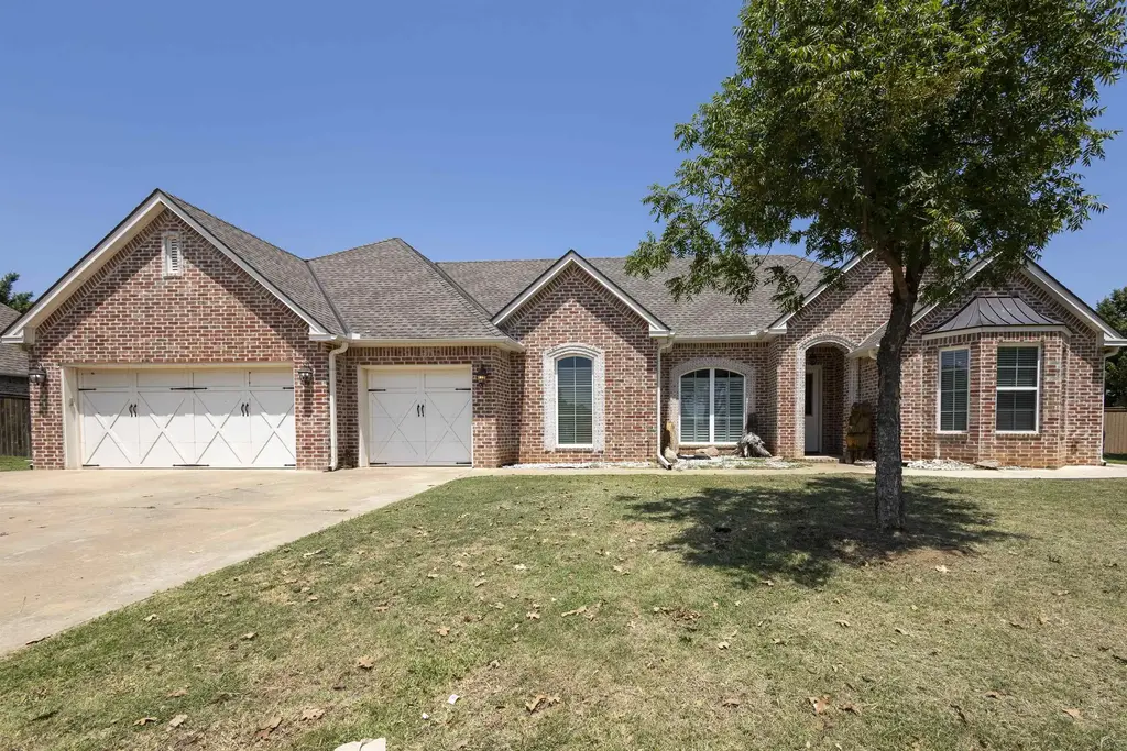 2105 Ranchview Ct, DUNCAN