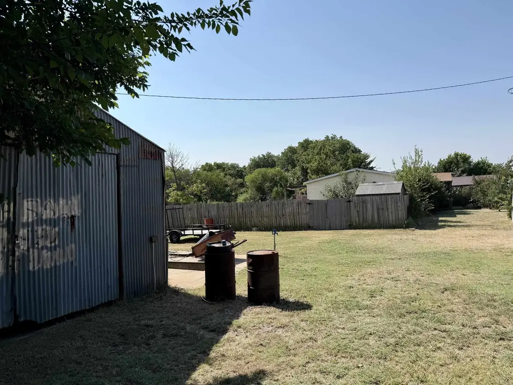 180060 N 2820 Rd, COMANCHE