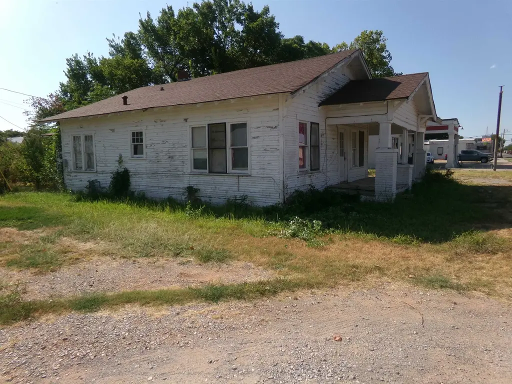 206 N Rodeo, COMANCHE