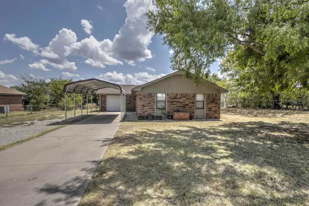 179556 Ledford Ln, COMANCHE