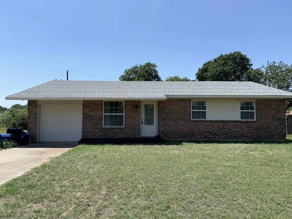203 N I Street, DUNCAN