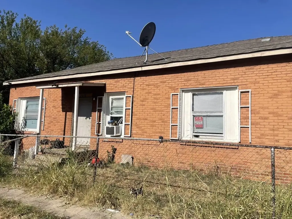 2208 Nw 14th, LAWTON