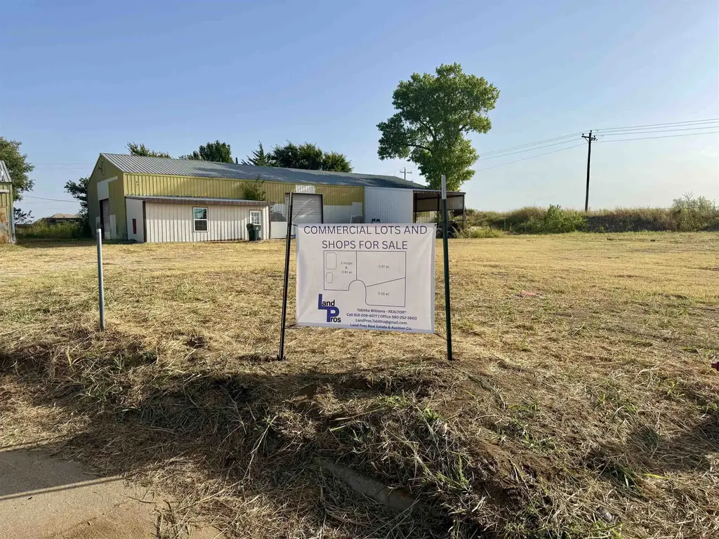 1101 La Doss Dr (0.56 Ac), DUNCAN