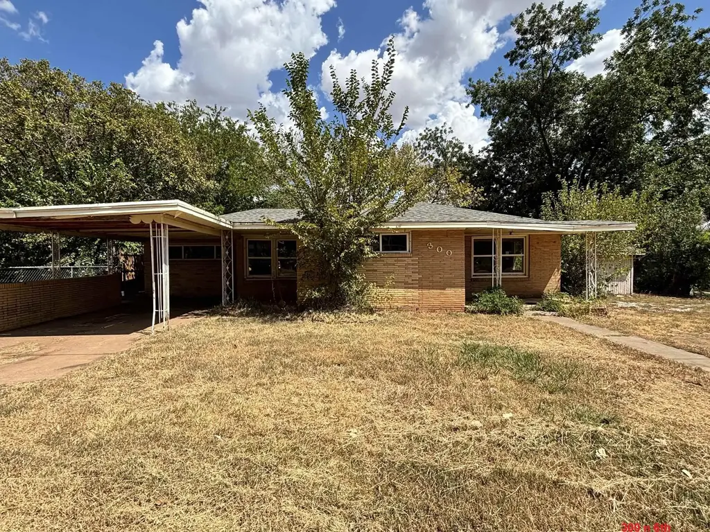 300 & 306 N 6th St, COMANCHE