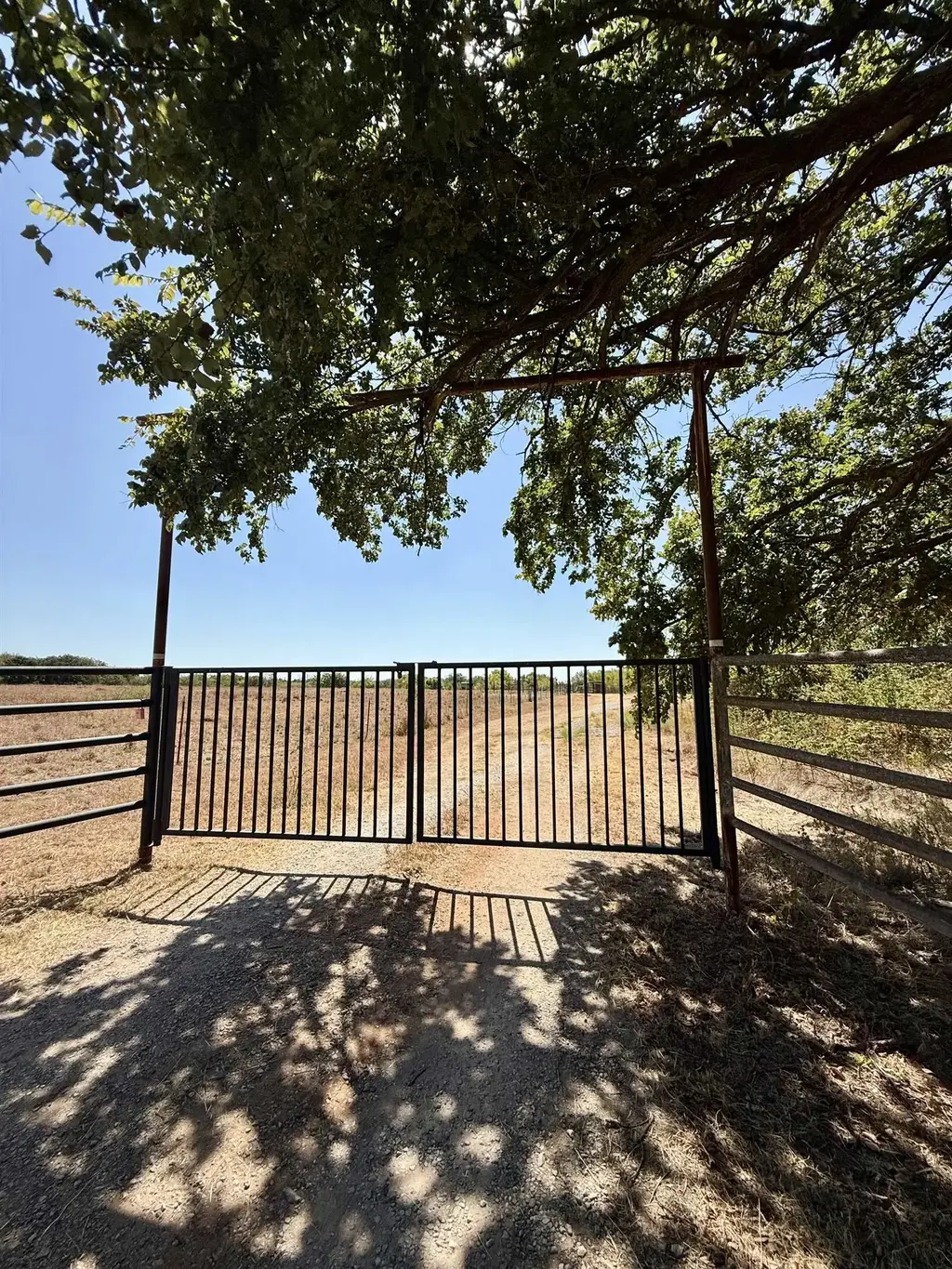 273643 W Camelback Rd, DUNCAN