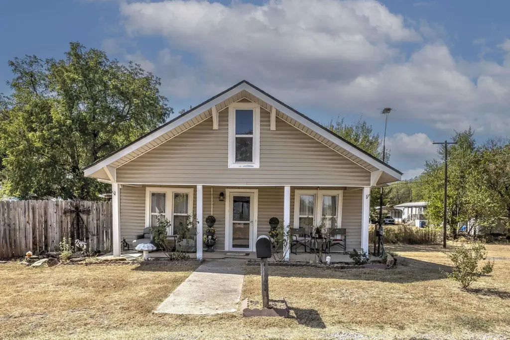 1301 S 7th St, DUNCAN