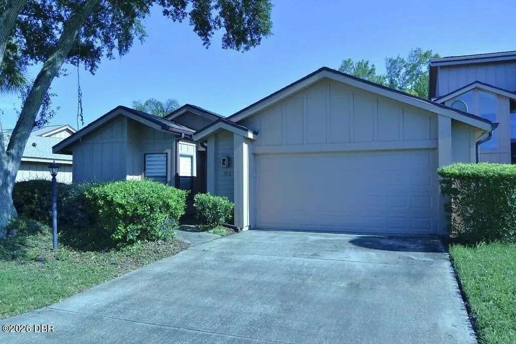 1917 Sprucewood Way, Port Orange