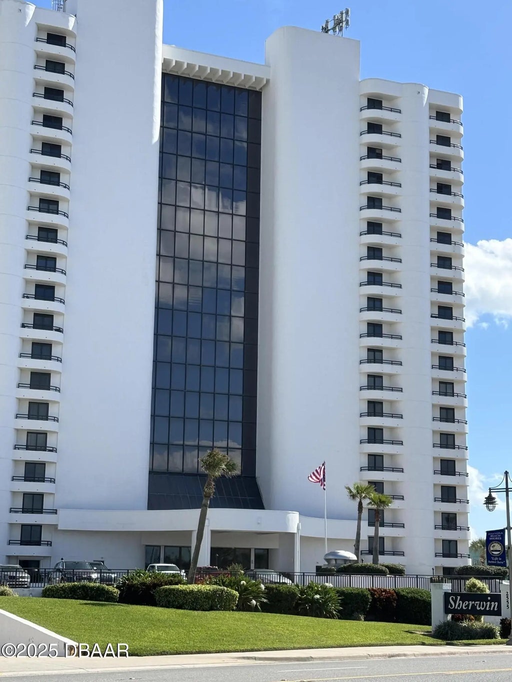 2555 S Atlantic Avenue, Daytona Beach