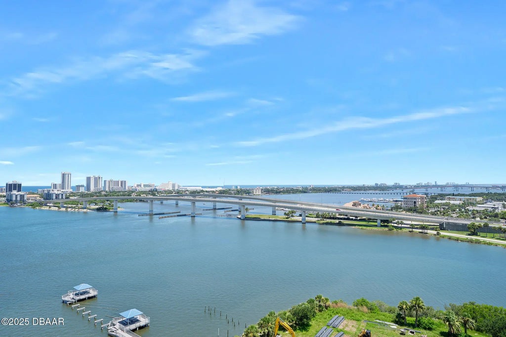 231 Riverside Drive, Holly Hill