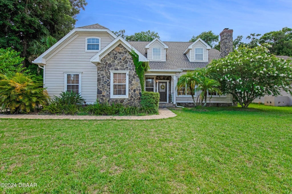 7 Whitehall Court, Flagler Beach
