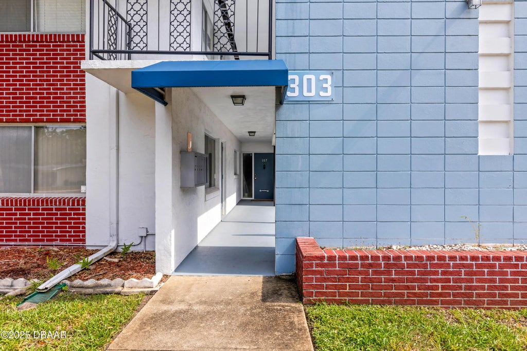 303 Ridge Boulevard, South Daytona