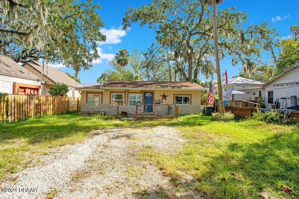 111 Palm Place, Daytona Beach