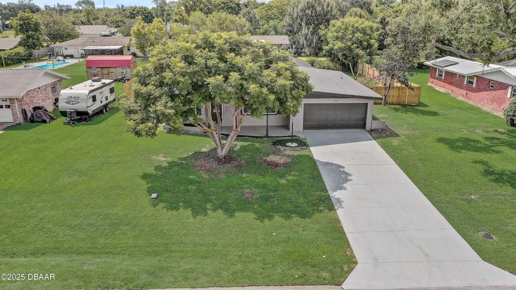 949 Pineapple Road, South Daytona