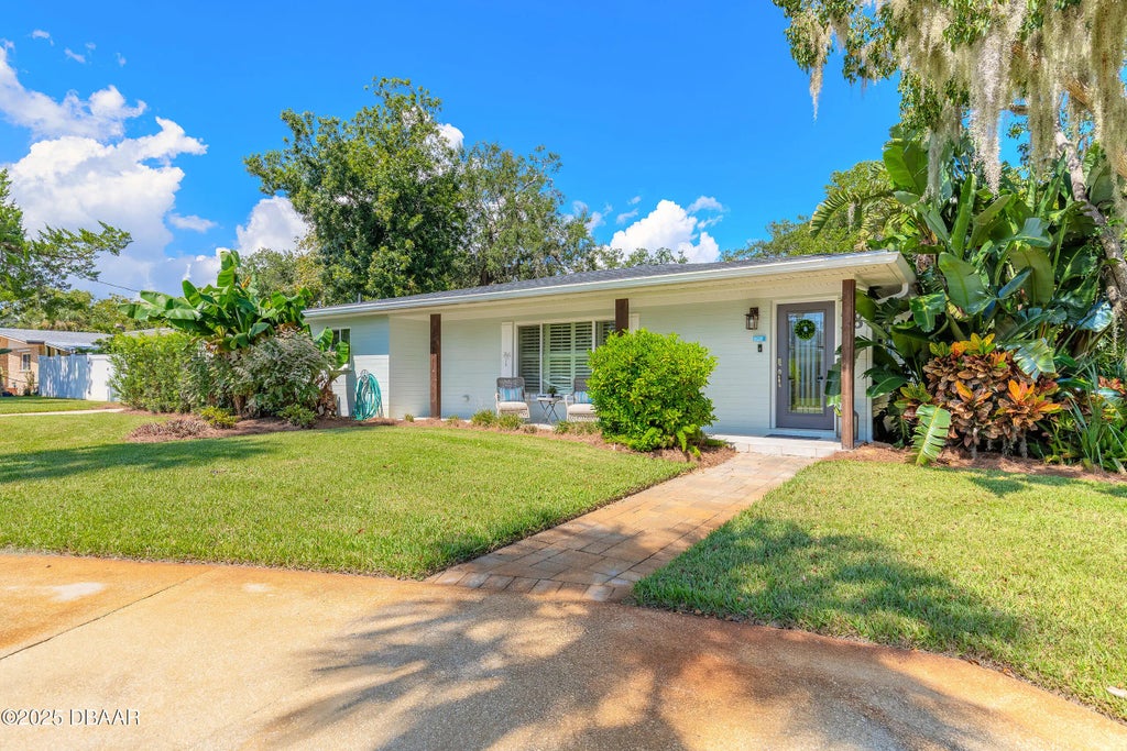 18 E Magnolia Avenue, Port Orange