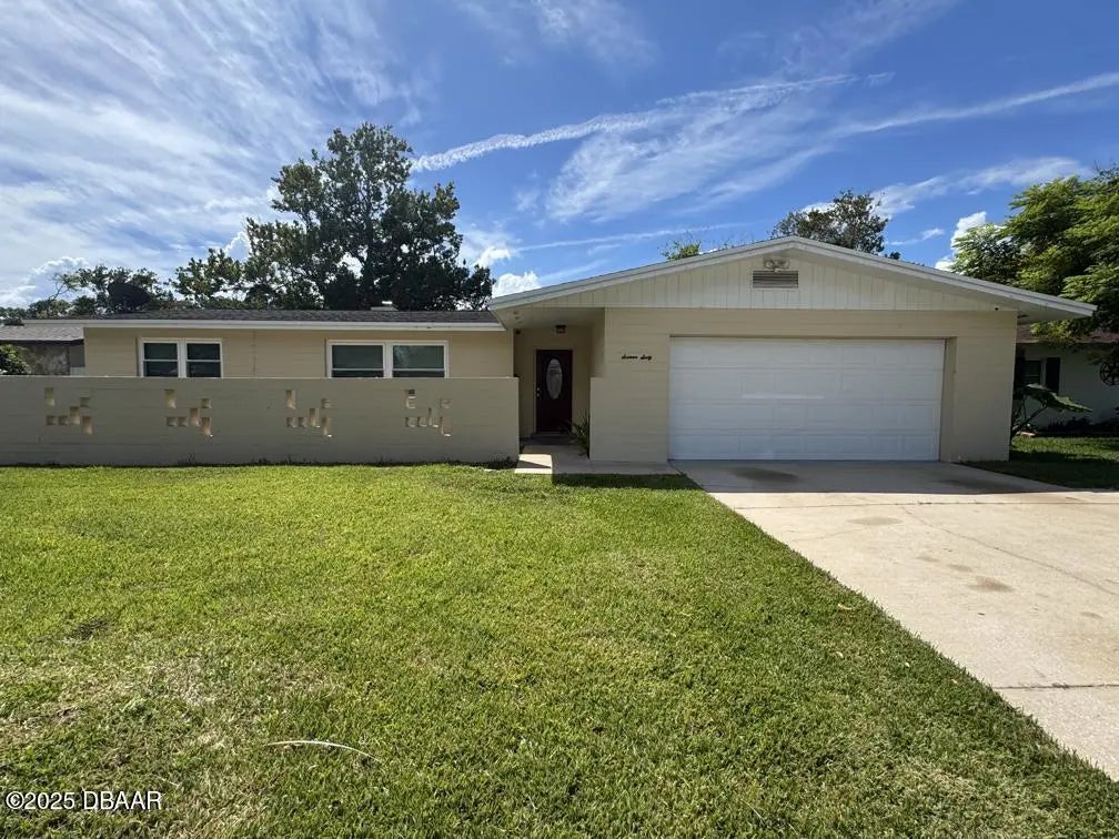 1660 Caldwell Road, South Daytona