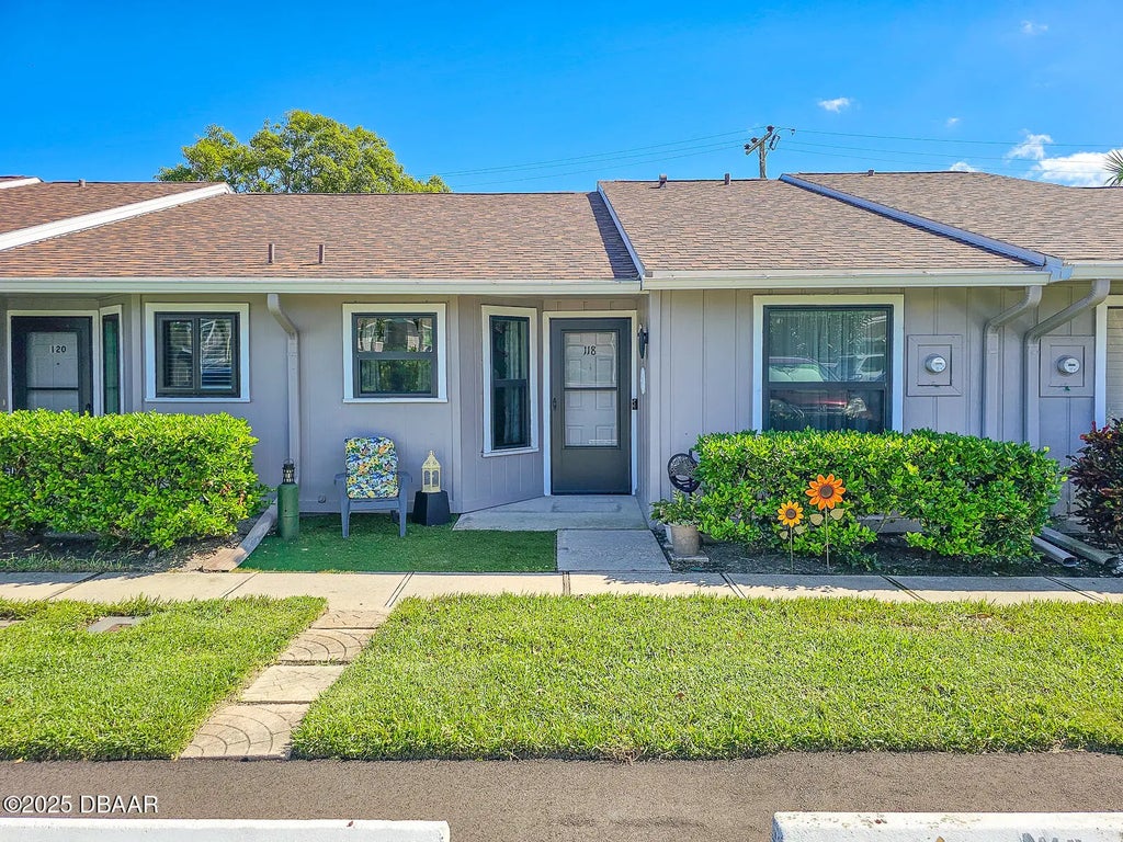 118 Lagoon Court, New Smyrna Beach