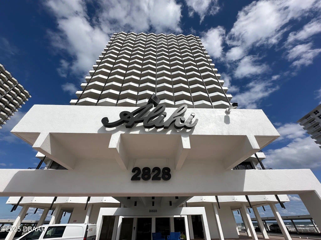 2828 N Atlantic Avenue, Daytona Beach