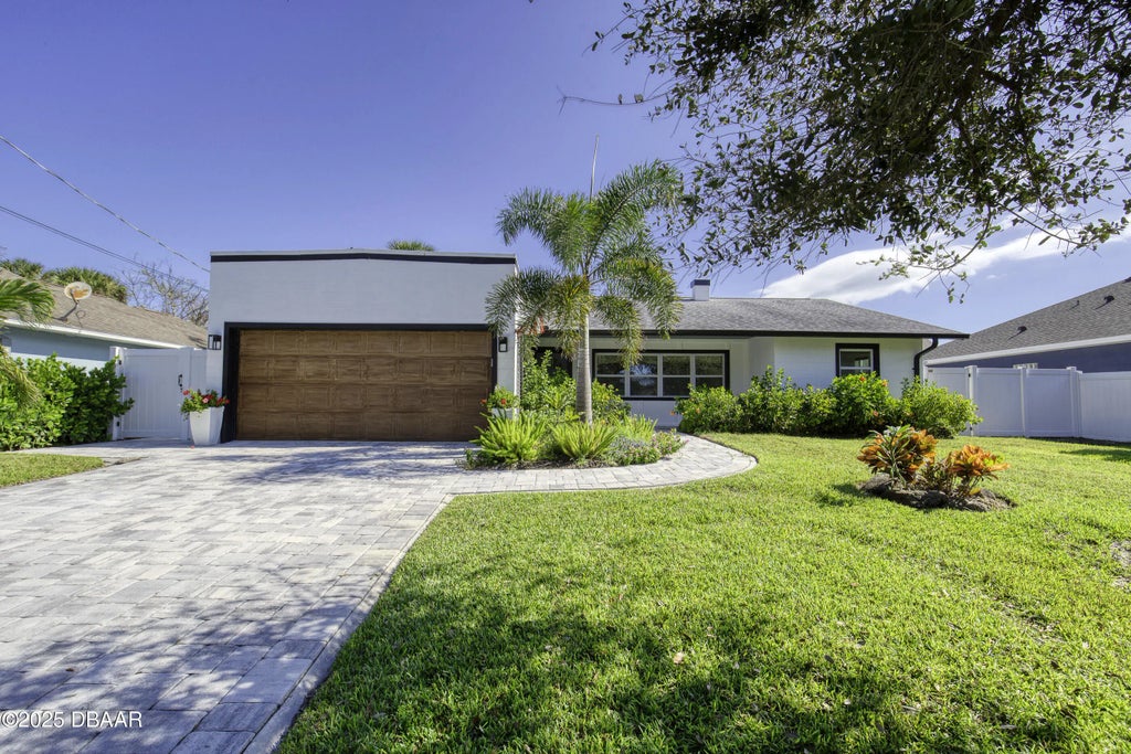 4715 Montrose Avenue, Ponce Inlet