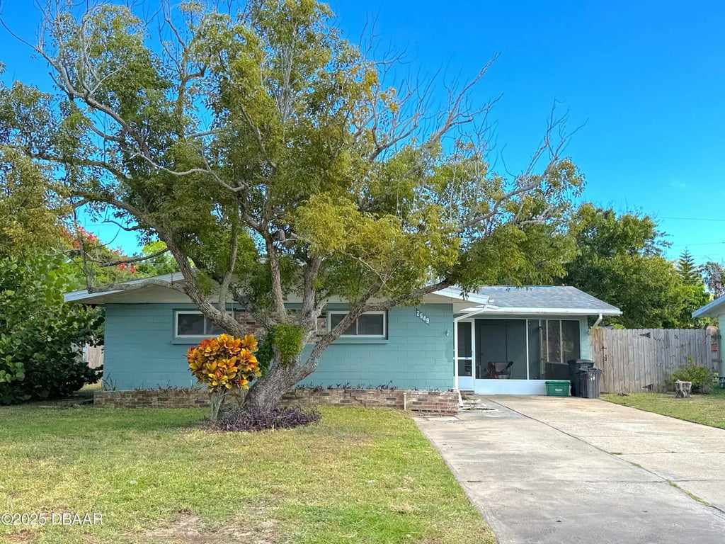 2549 Yale Road, South Daytona