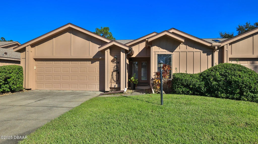 1924 Sprucewood Way, Port Orange