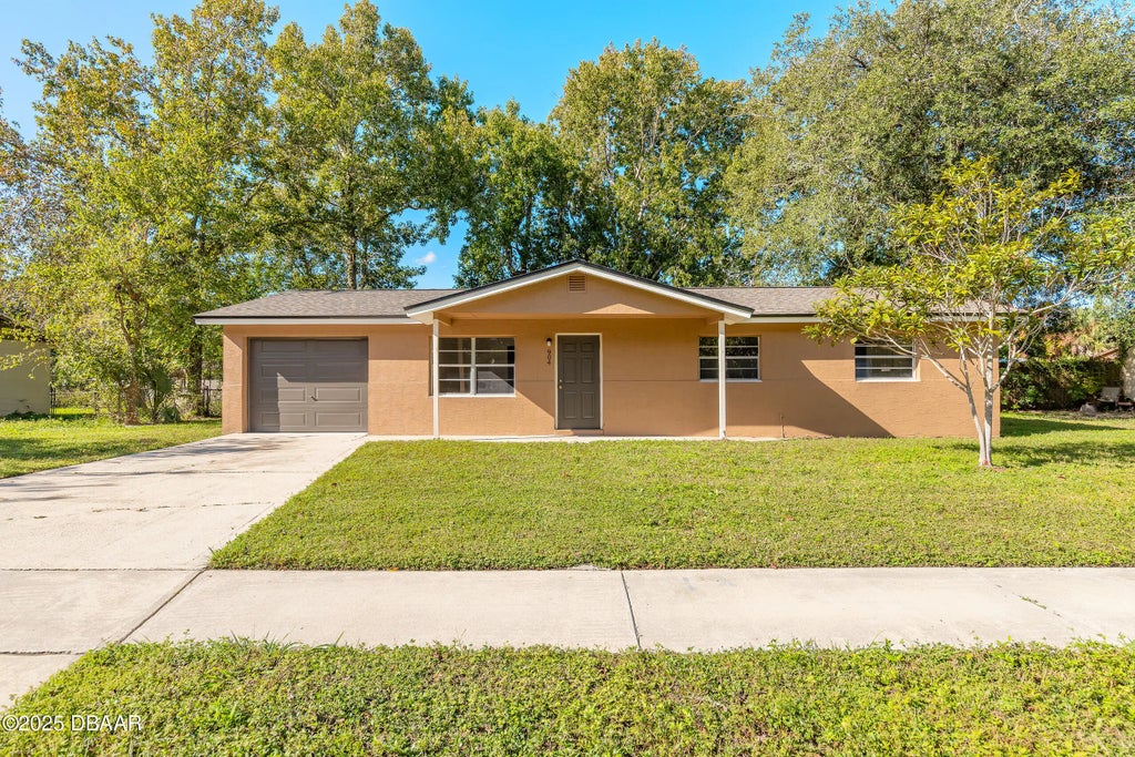 904 Gibbons Street, Daytona Beach