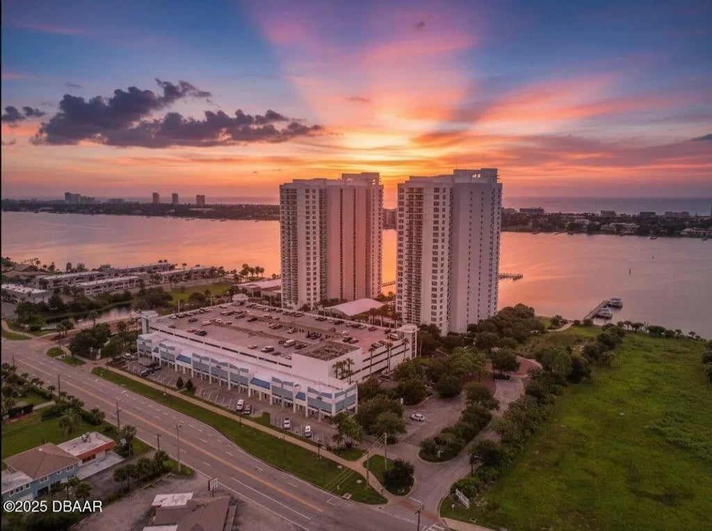 231 Riverside Drive, Holly Hill