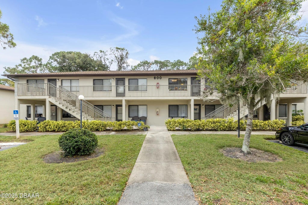 1601 Big Tree Road, Daytona Beach