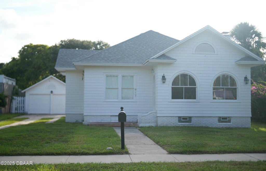 915 & 917 N Oleander Avenue, Daytona Beach
