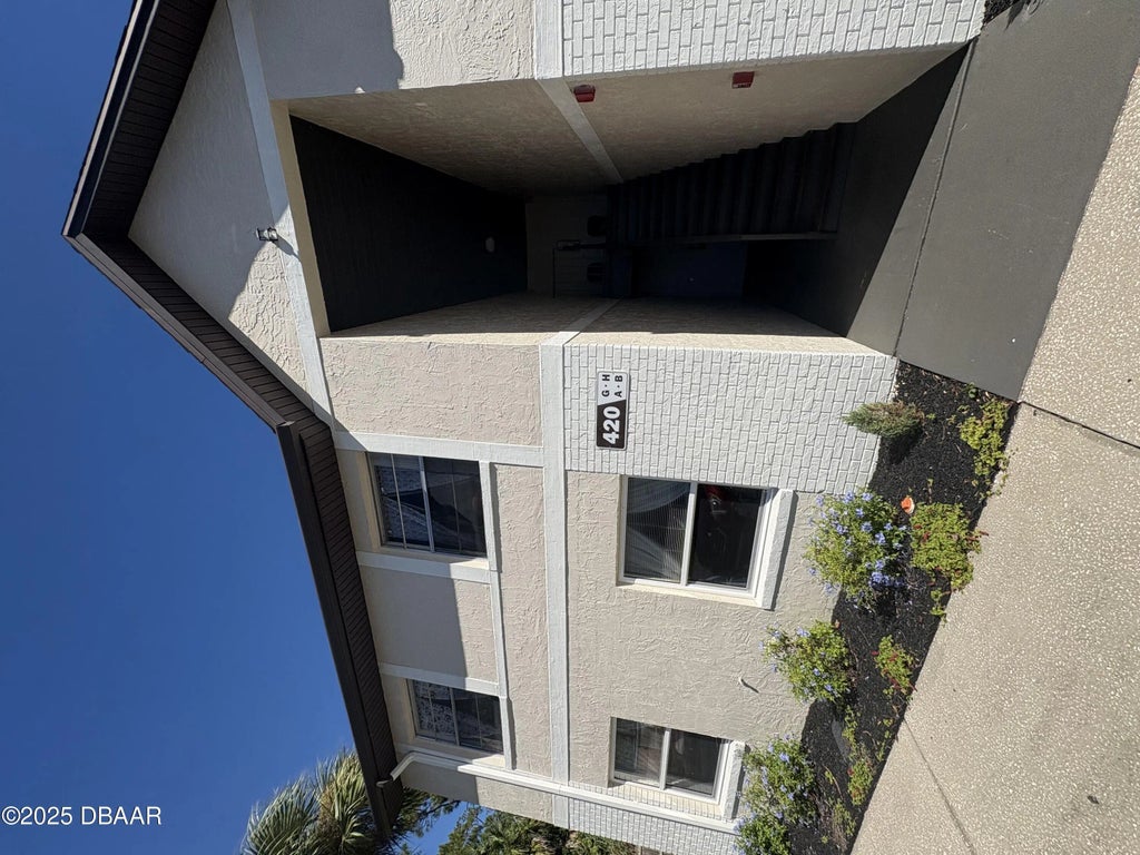 420 Banana Cay Drive, South Daytona