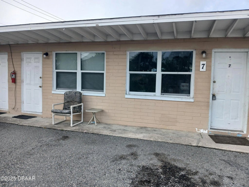 703 S Ridgewood Avenue, Edgewater