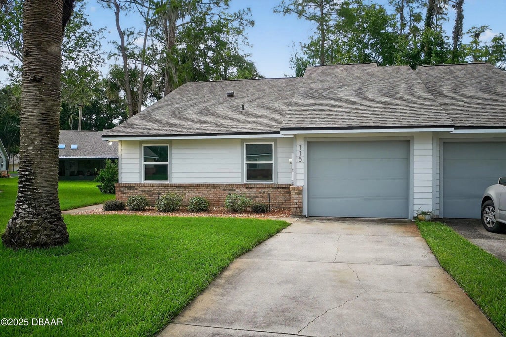 115 Bob White Court, Daytona Beach