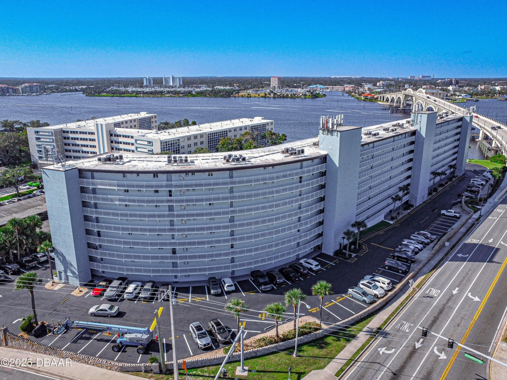 100 Silver Beach Avenue, Daytona Beach