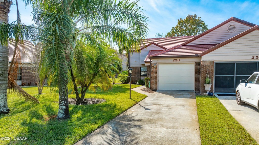 256 Palm Sparrow Court, Daytona Beach