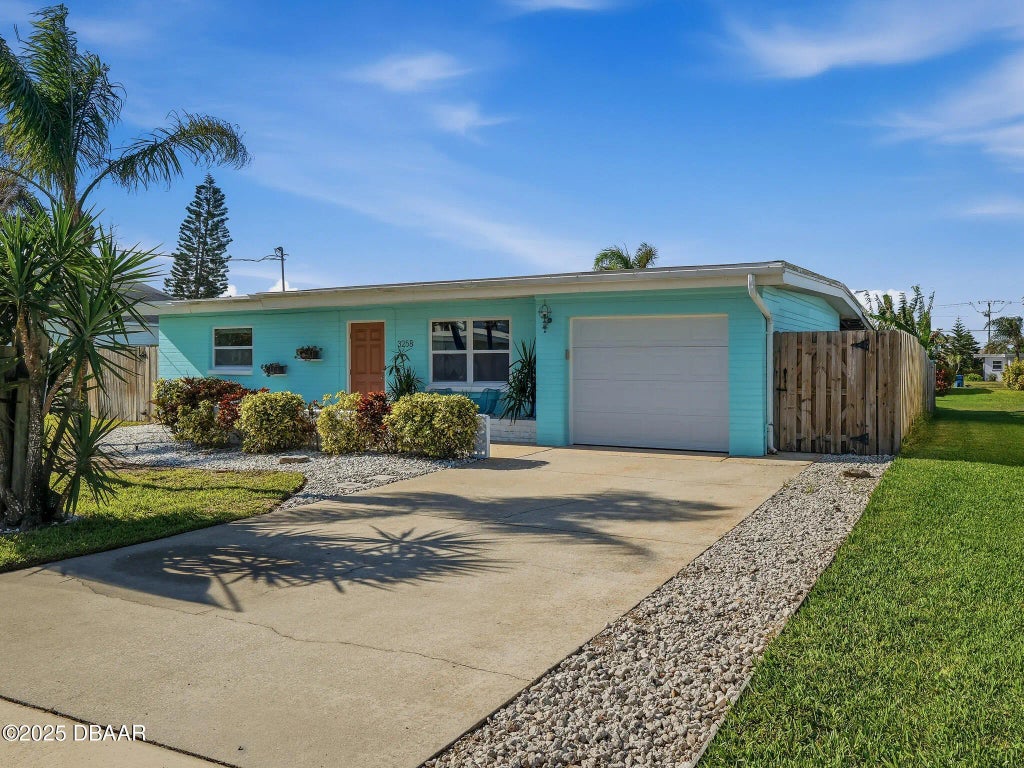 3258 Esperanza Avenue, Daytona Beach