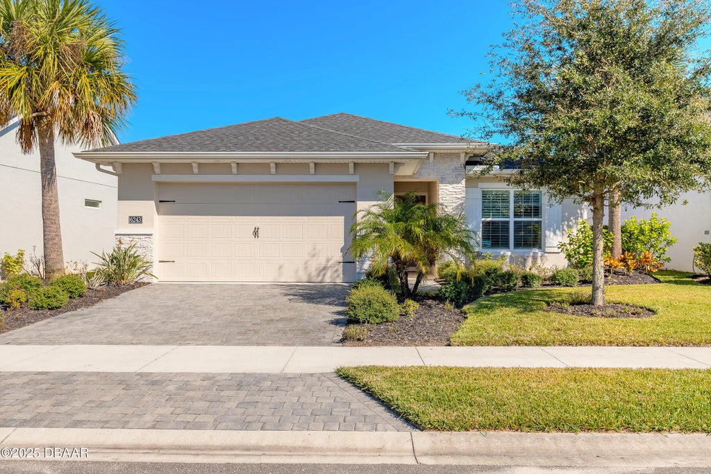 6243 Woodhaven Village Drive, Port Orange