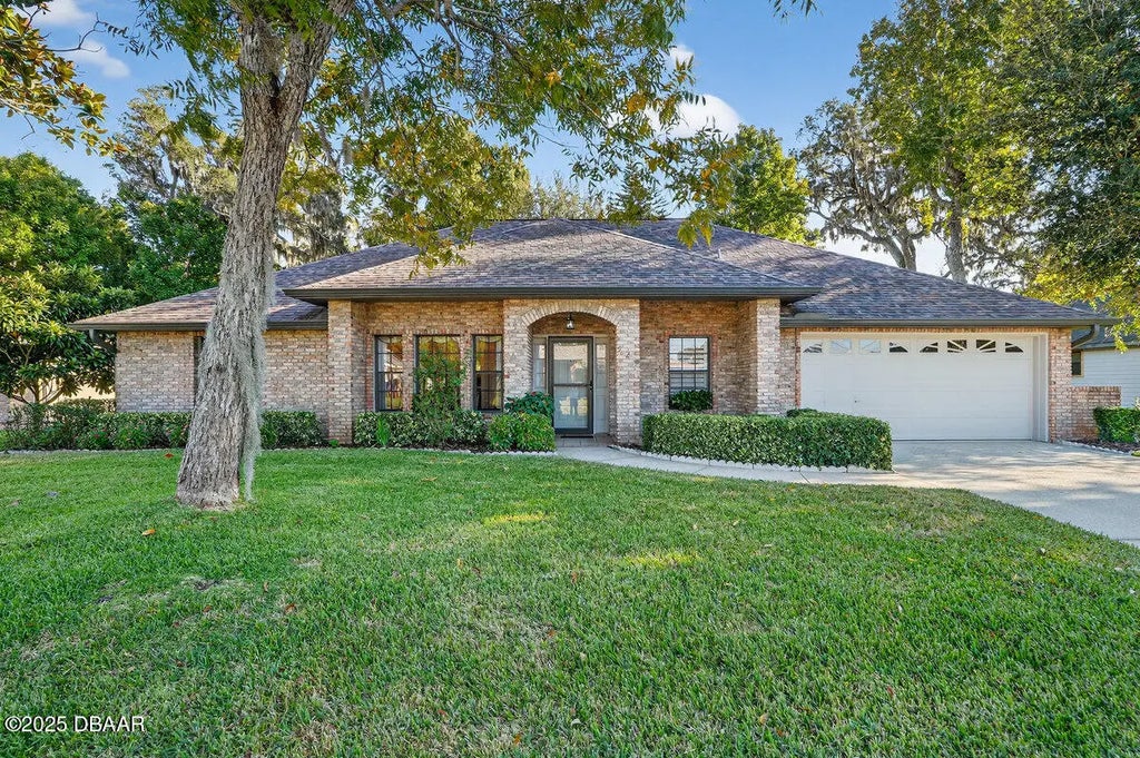 929 George Hecker Drive, South Daytona