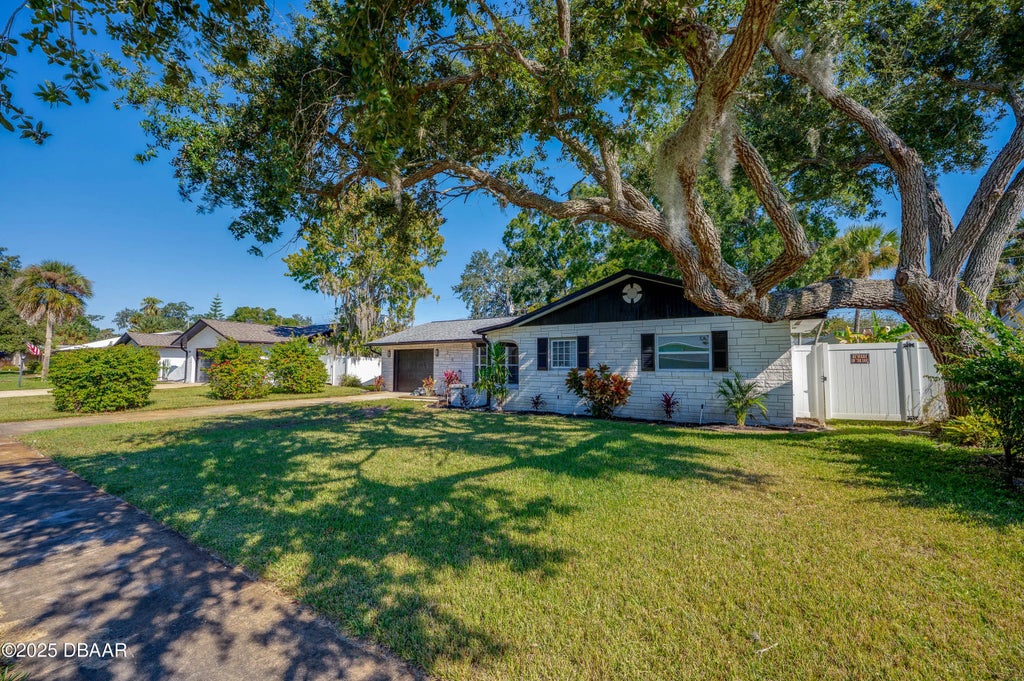 216 Brittany Avenue, Port Orange