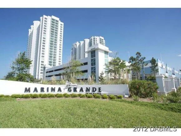 241 Riverside Drive, Holly Hill