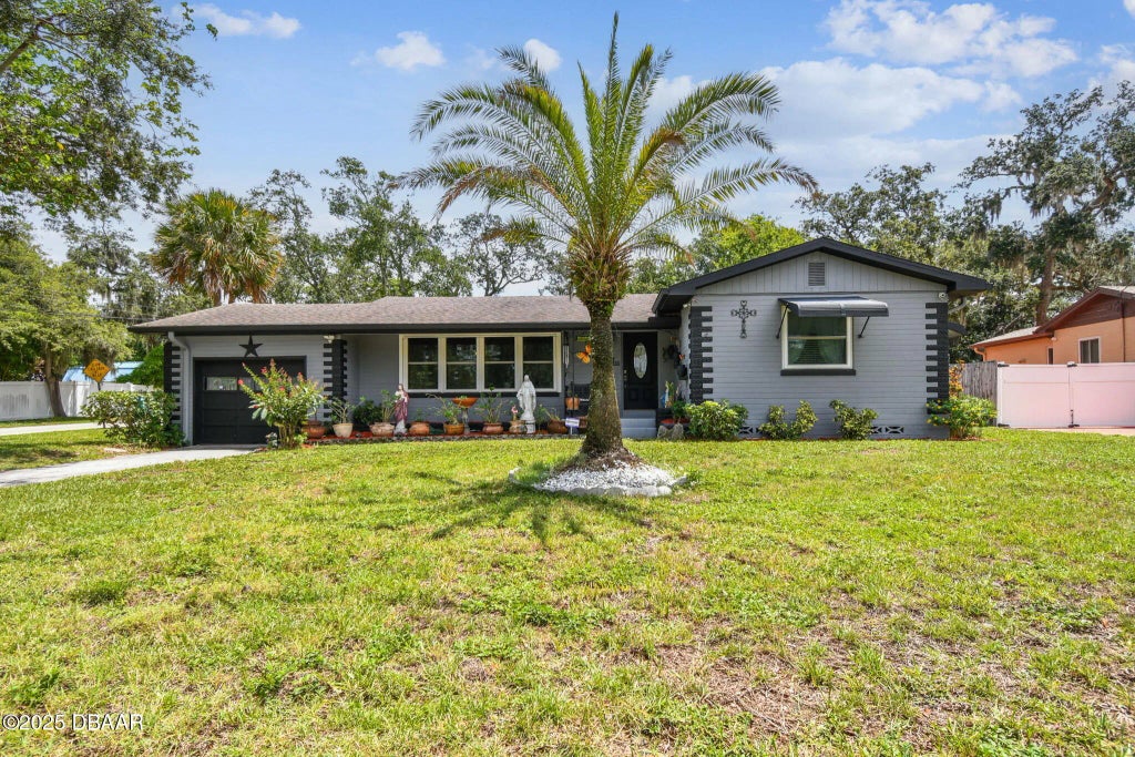 555 Daytona Avenue, Holly Hill