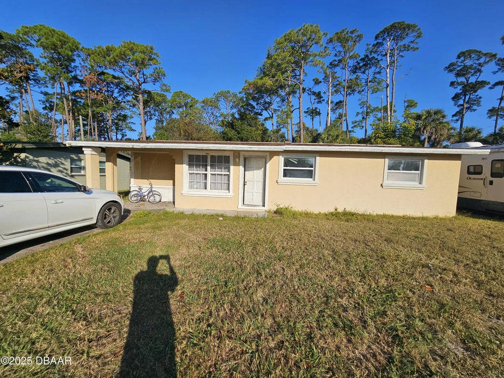 538 Brook Circle, South Daytona