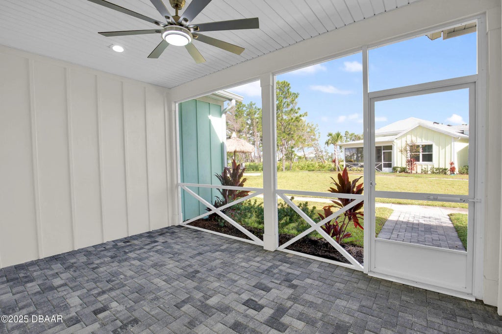 207 Hang Loose Way, Daytona Beach