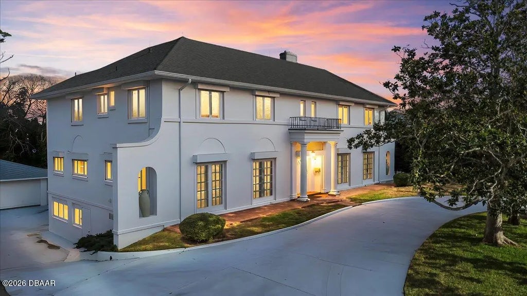 1428 N Halifax Avenue, Daytona Beach