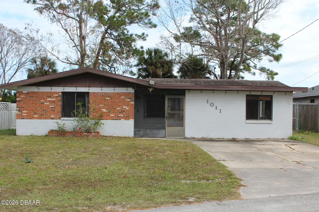 1011 Beulah Drive, Edgewater