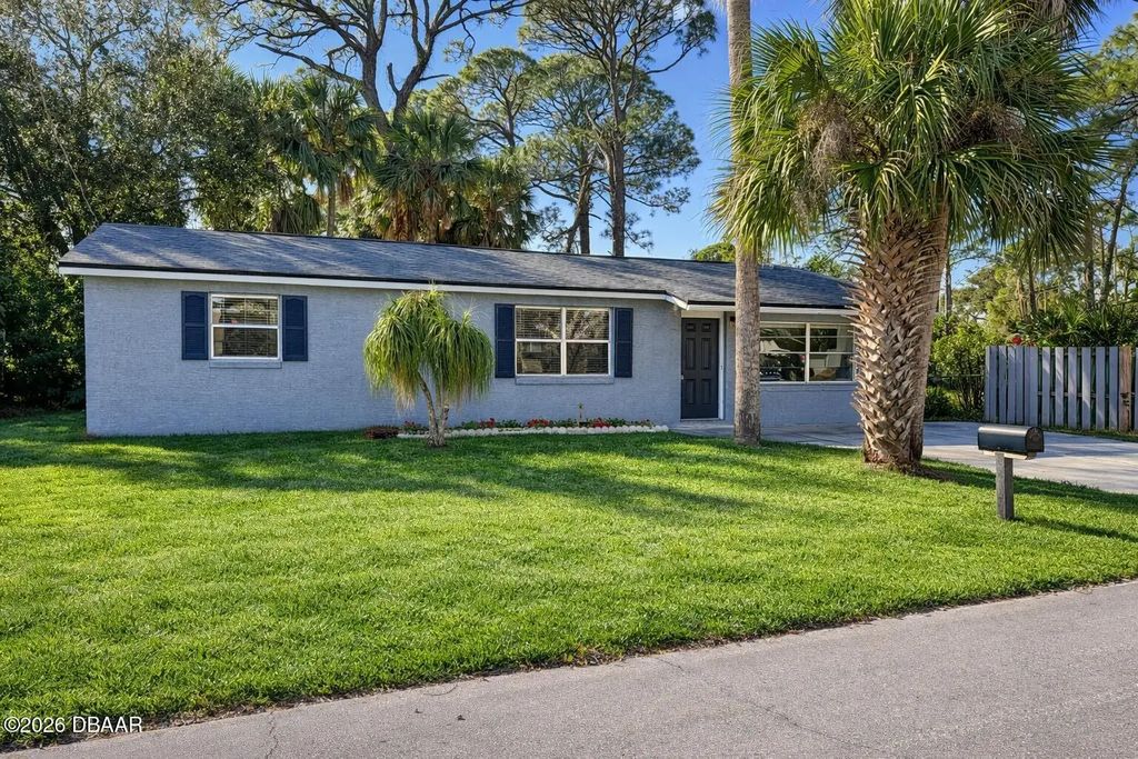 1806 James Street, South Daytona