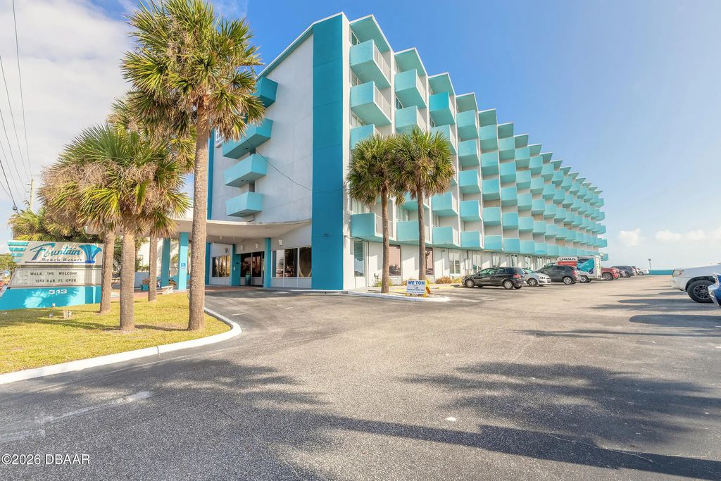 313 S Atlantic Avenue, Daytona Beach