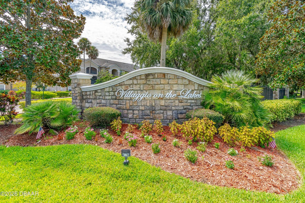 940 Village Trail, Port Orange