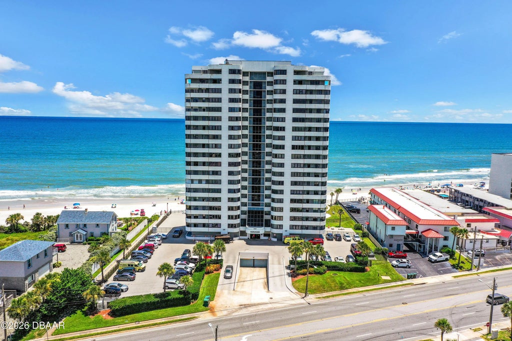 1420 N Atlantic Avenue, Daytona Beach