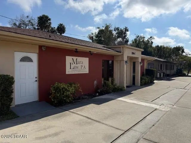 228 E New York Avenue, DeLand