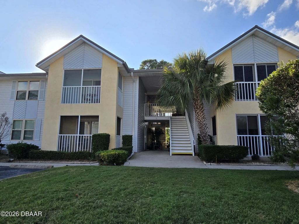 101 Bent Tree Drive, Daytona Beach